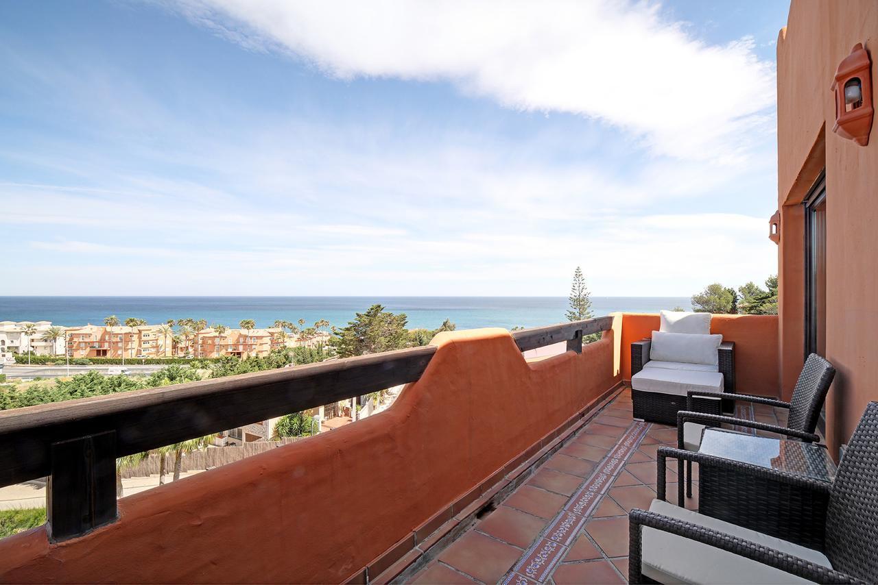Jardines De Nueva Galera Cozy Penthouse Apartment Естепона Екстериор снимка