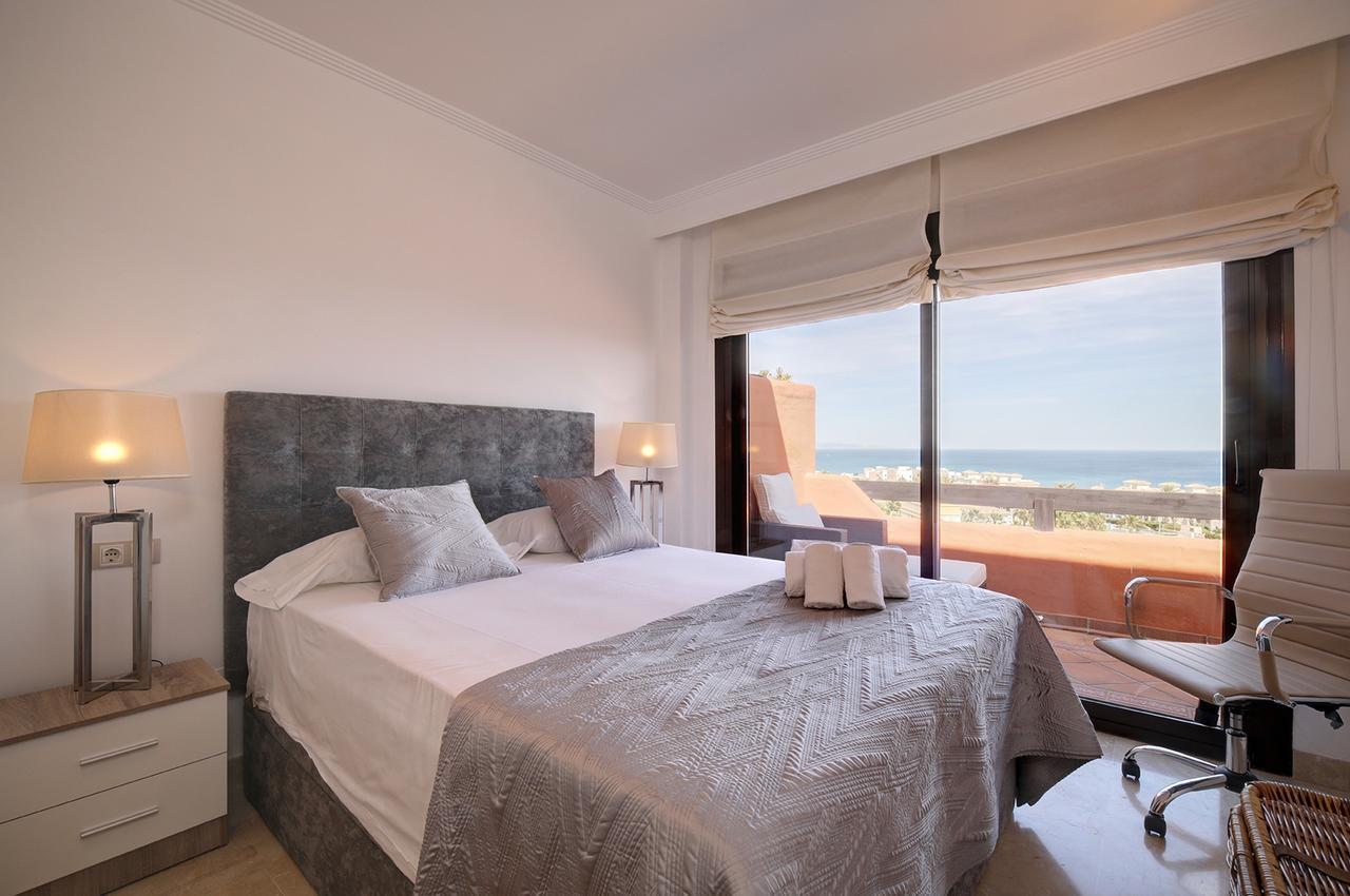 Jardines De Nueva Galera Cozy Penthouse Apartment Естепона Екстериор снимка